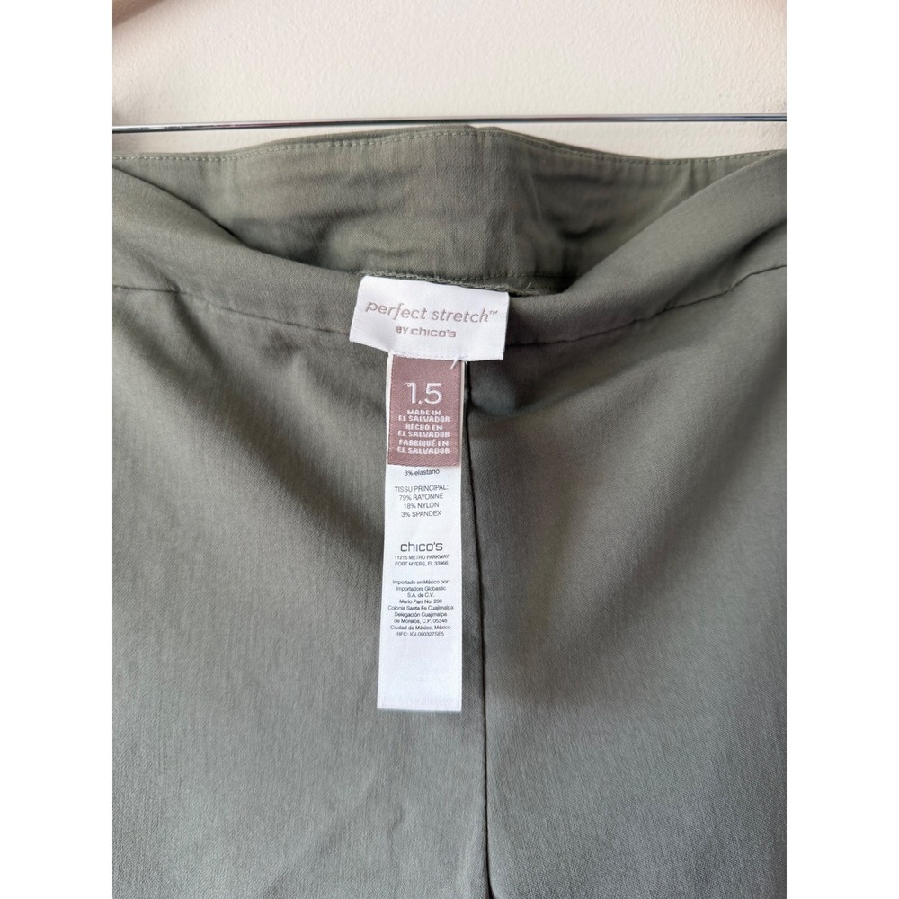 Chicos Perfect Stretch Olive Green Pull On Shorts Size 1.5 Medium - Picture 5 of 7